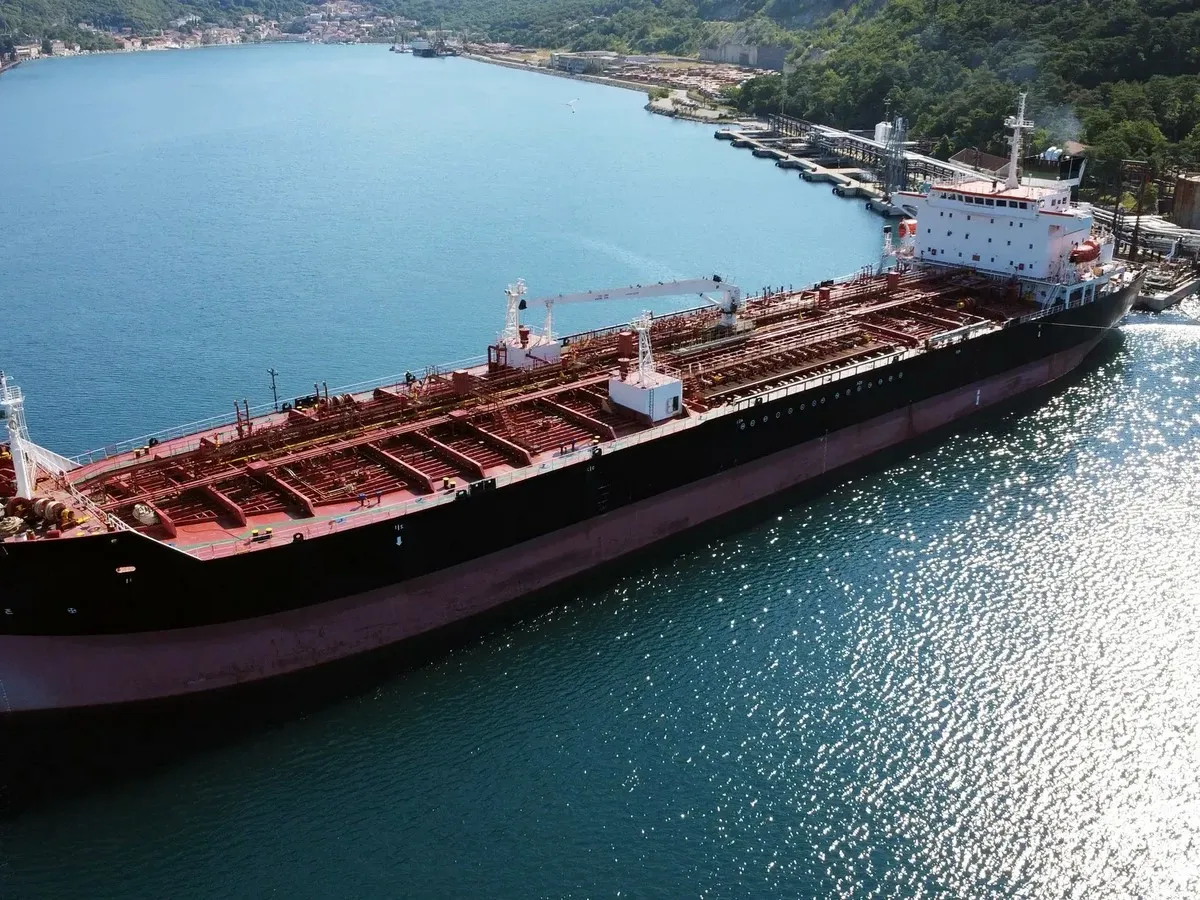 Oil/Chemical tanker for sale