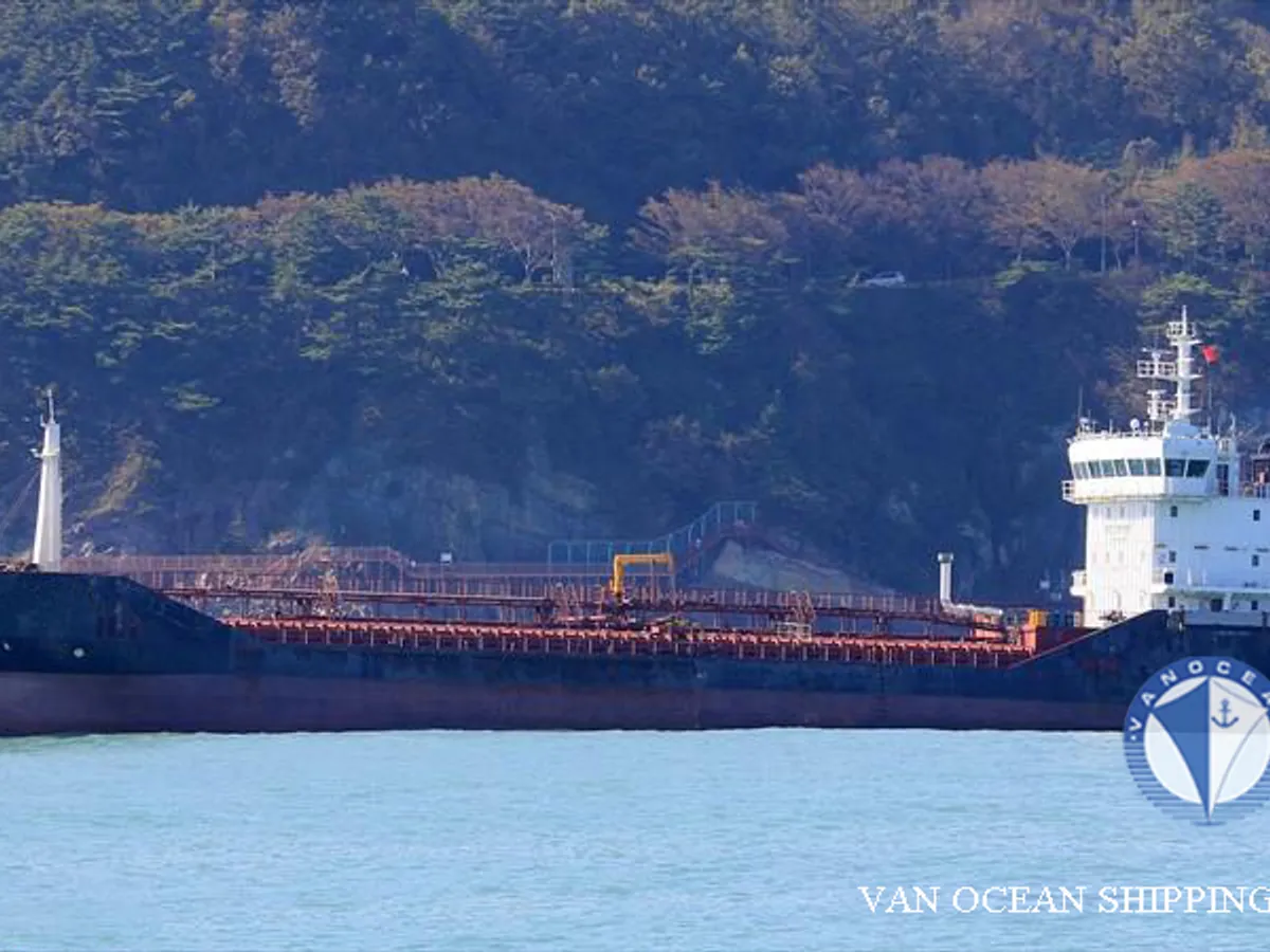Oil/Chemical tanker for sale