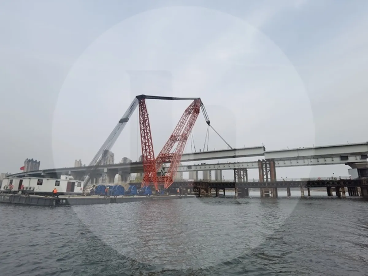 Crane vessel for sale